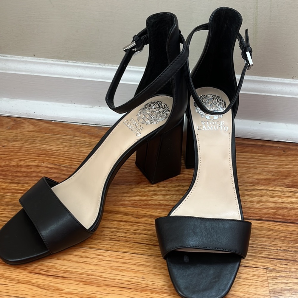Vince Camuto Black Block Heels Size 7